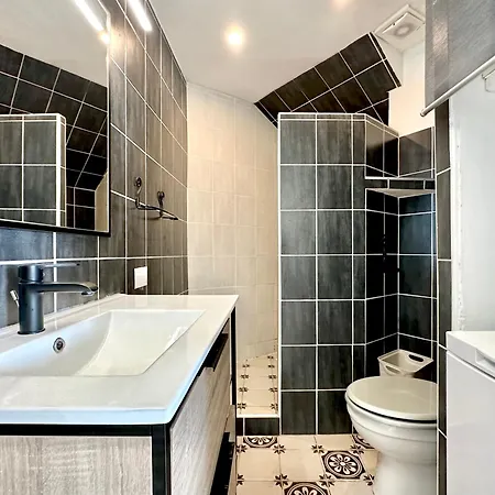 Villa 2 Pieces Vue A Pied Le Lavandou