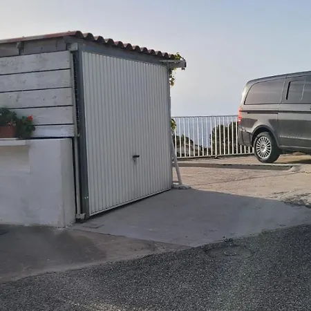 2 Pieces Vue A Pied Le Lavandou